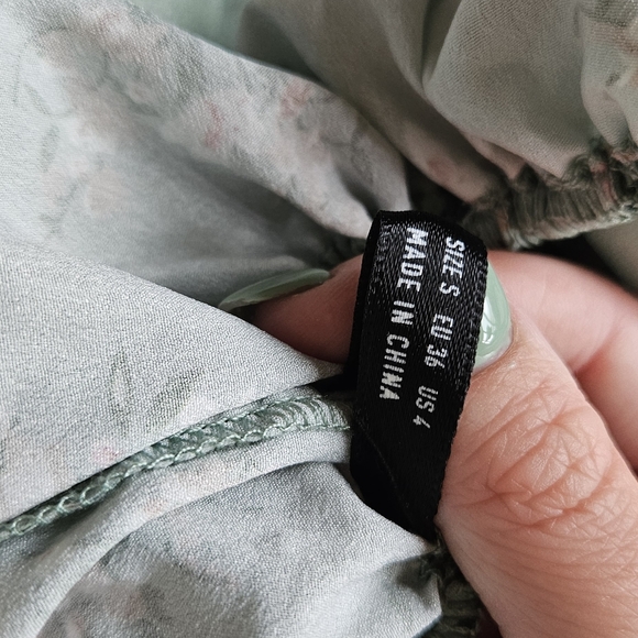 Green Summer Dress - Picture 5 of 5